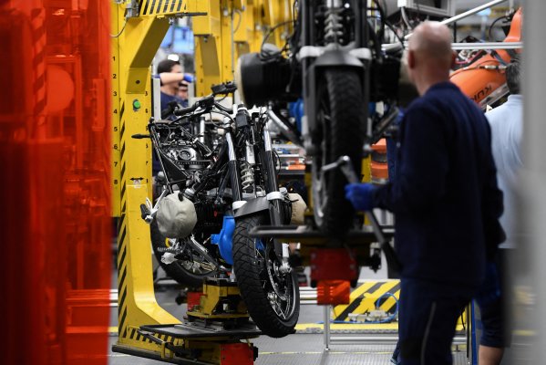 Alemania prevé que escapará por poco de la recesión en 2023