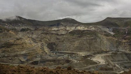 Bloqueo a mina Las Bambas en Perú cumple 15 días y está en riesgo de paralizar totalmente su operación