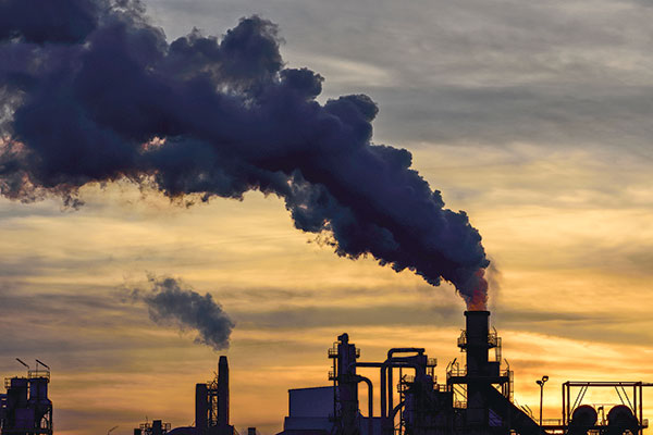 Reforma tributaria: FMI sugiere a Hacienda aumentar el impuesto a emisiones de carbono e igualar gravamen al diésel con la gasolina
