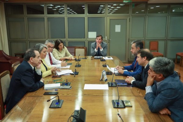 Gobierno no llega a acuerdo con ChileVamos por pensiones e insiste en votación este miércoles
