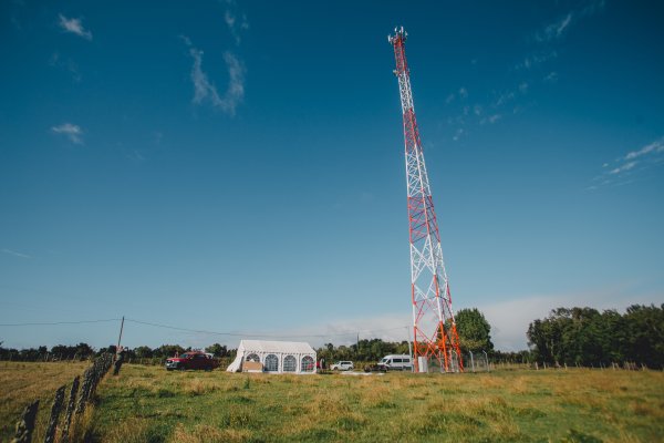 WOM comenzó el despliegue 5G de las localidades rurales de la banda 700 MHz