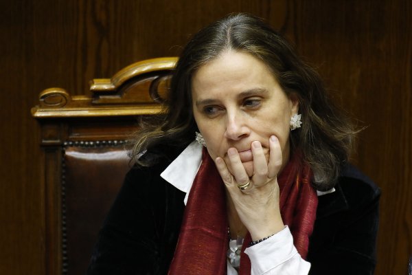 Chile Vamos pedirá citar a la Comisión de RREE de la Cámara a canciller Urrejola y un sumario por polémico audio
