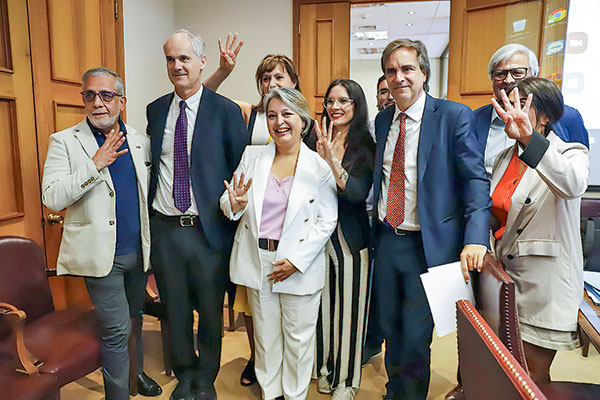 40 horas: proyecto es despachado a Sala del Senado con nuevas medidas de adaptabilidad de jornada