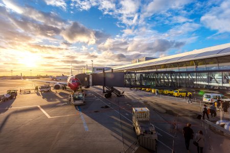 Aerolíneas tendrán 108 días para trasladar sus operaciones de carga fuera del principal aeropuerto de México