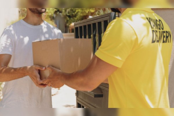 El delivery de origen ruso que realiza 50 mil entregas al mes en Chile