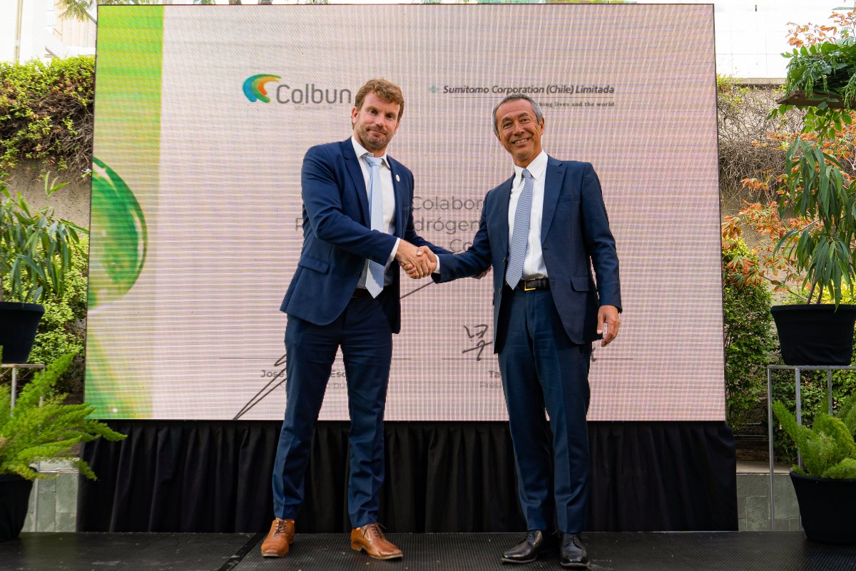 <p>José Ignacio Escobar, CEO de Colbún, y Taizo Hayakawa, presidente de Sumitomo Corporation Chile.</p>