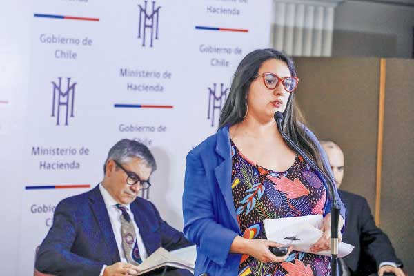El Fisco se apretó el cinturón el año pasado: el gasto público cayó más de 23% y se logró superávit