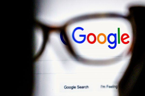Google lanza “Bard”, su servicio de Inteligencia Artificial con el que espera hacer frente a la amenaza de ChatGPT