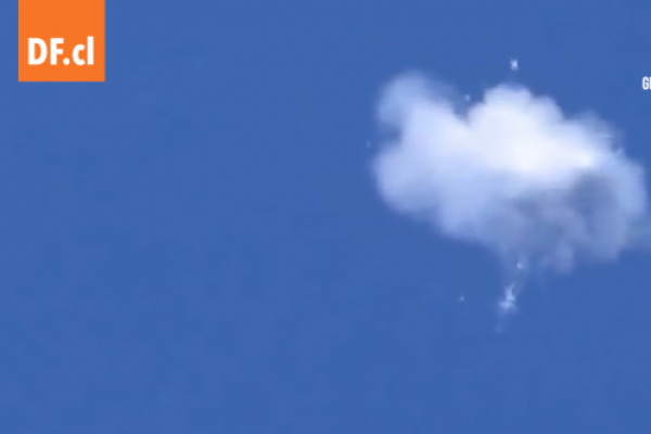 <p>Ahora en DF | La Fuerza Aérea de Colombia registra el paso del globo en su espacio aéreo</p>