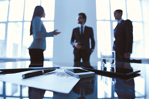 Gerencias legales en Chile superan a sus pares en la región al asumir liderazgo en ESG y diversidad