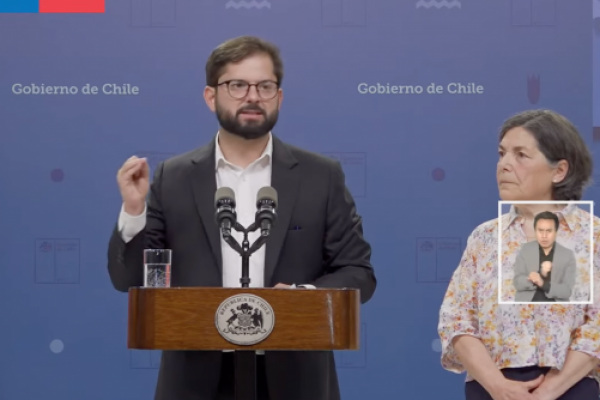 <p>Ahora en DF | Boric informa que este lunes empieza la entrega de ayudas tempranas</p>