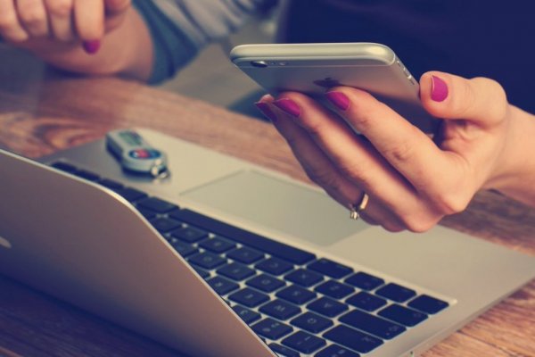 <p>Ventas de retail por plataformas internacionales recuperan niveles de 2020 y Aliexpress escala participación a casi 40%</p>