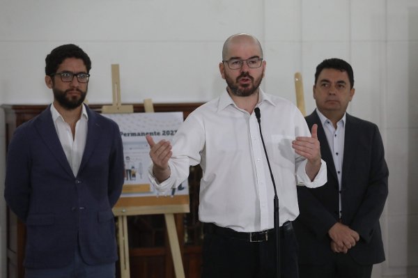 Gobierno comienza a pagar el “Bono Marzo” al primer grupo de beneficiarios