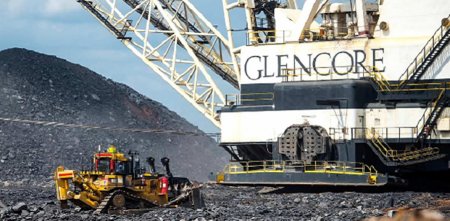 Glencore explora venta de participación de 23% en mina de plata en Perú
