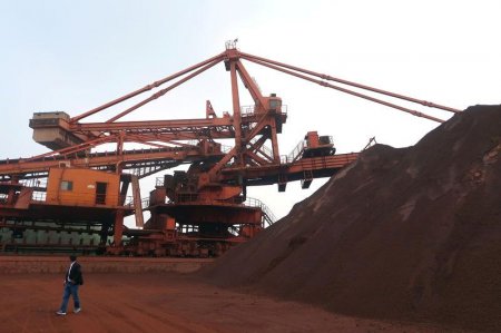 Brasileña Vale reporta caída de 30,4% en utilidades del cuarto trimestre por menor precio de productos