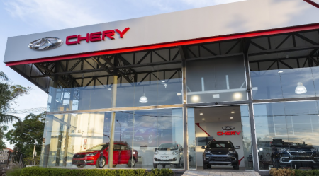 Socio chino de Macri anuncia fábrica de autos eléctricos en Argentina con US$ 400 millones de inversión