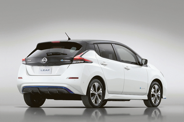 <p>Las apuestas de los fabricantes tradicionales para disputar la carrera por la venta de autos eléctricos</p>