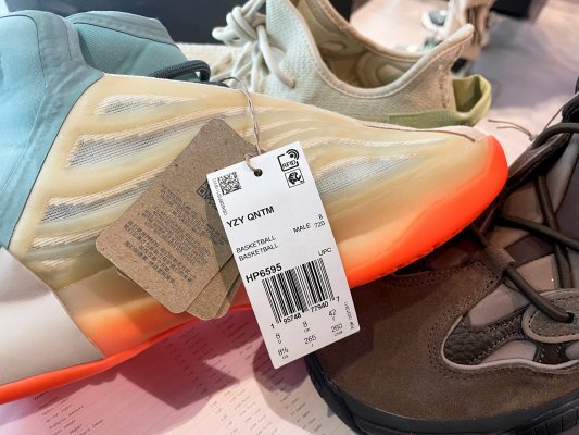 Fabricante de calzado para Nike y Adidas en Vietnam recortará 6.000 empleos