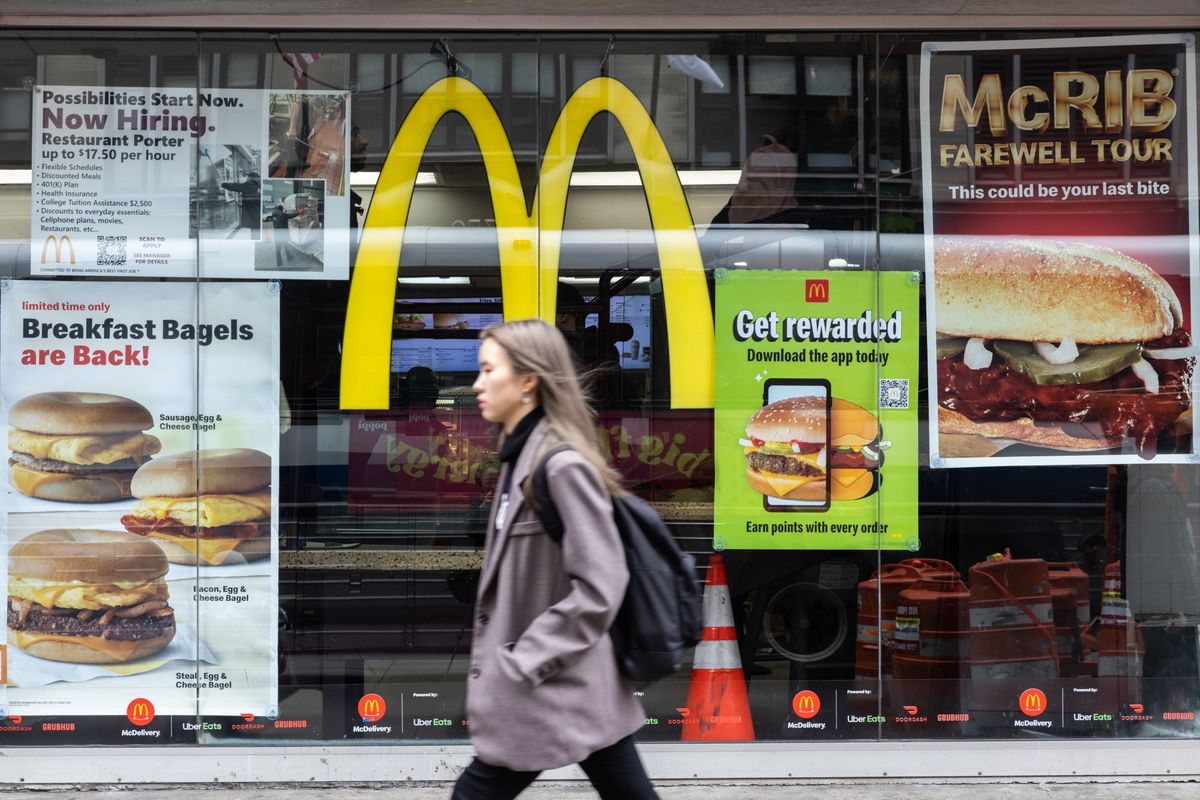<p>Macron contra McDonald's: Francia elimina los envases de comida desechables</p>