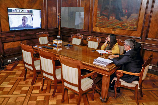 Marcel retoma diálogo con la CPC y le pide interiorizarse más de los impuestos correctivos que vienen
