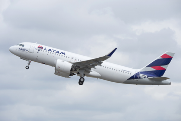 <p>Latam completará renovación de flota con 15 nuevos aviones Airbus A320neo este año</p>
