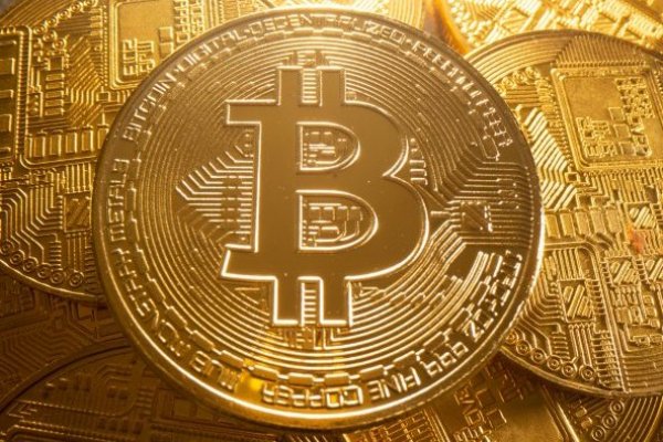 <p>Bitcoin rompe su racha ganadora y se aleja de la marca clave para sostener repunte</p>