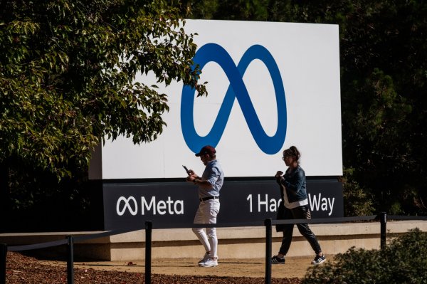 <p>Meta planea "miles" de despidos más, asegura el Washington Post</p>