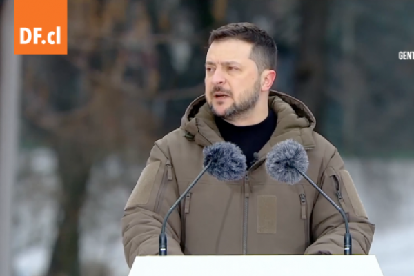 <p>Ahora en DF | Zelenski rinde homenaje a los "héroes" de Ucrania con un simbólico acto en Kiev</p>