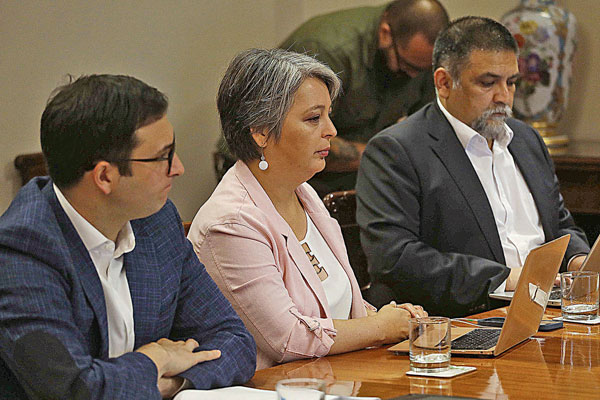 Pensiones: Gobierno cuestiona contrapropuesta de Chile Vamos y peligra la mesa técnica de expertos