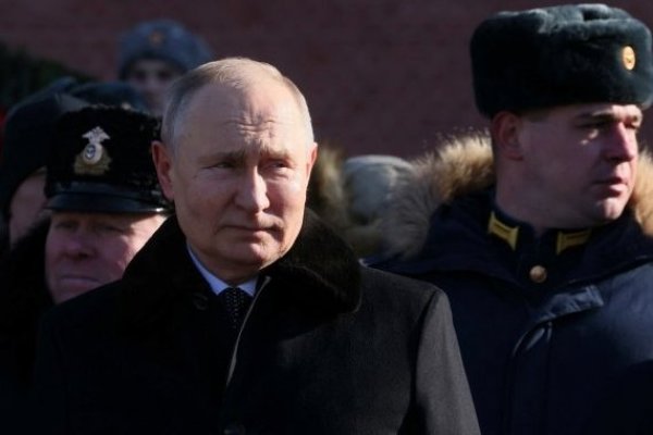 <p>Fiscales suizos acusan a cuatro banqueros de ayudar a ocultar millones de Putin</p>