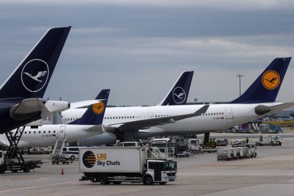 <p>Lufthansa se une a sus pares en proyectar una recuperación de los viajes este año y acciones alcanzan máximos desde inicios de 2020</p>