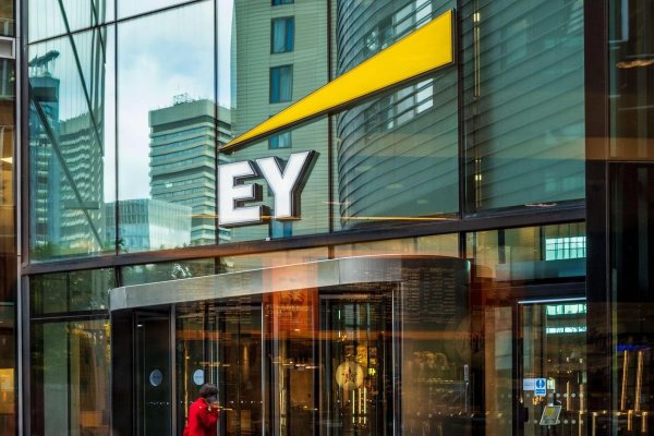 <p>Dividirse o no: EY afronta la mayor decisión de su historia</p>