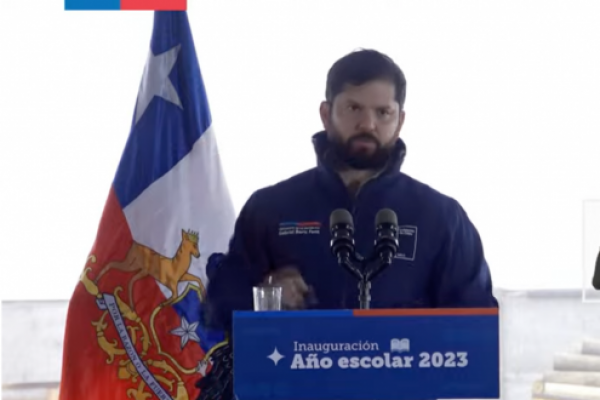 <p>Ahora en DF | Gobierno llega a acuerdo con proveedores para construir 45 viviendas diarias en zonas afectadas por incendios</p>