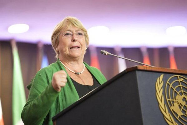 Bachelet: "La igualdad de género no es un asunto de una política pública particular, es una urgencia"