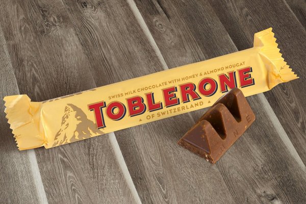 <p>Toblerone se verá obligada a cambiar su icónico logo</p>
