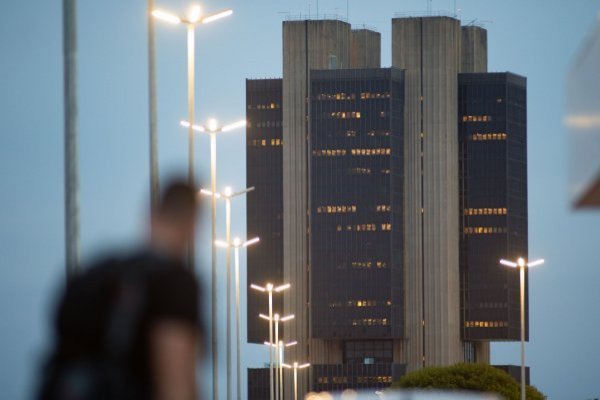 <p>Tras fuerte alza de tasas, bancos centrales de América Latina no muestran señales de marcha atrás</p>
