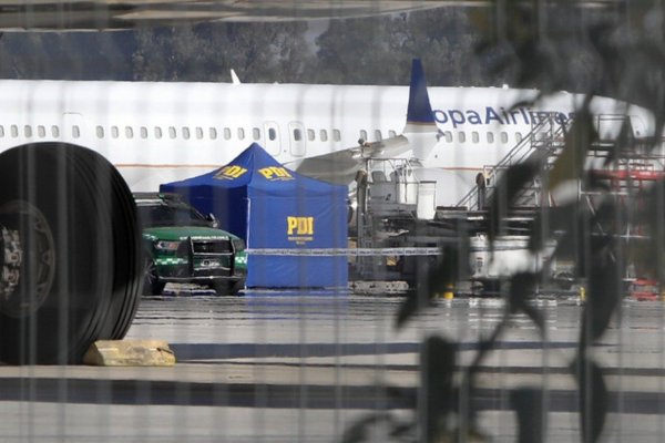 <p>“Situación límite” y “delincuencia desbordada”: Fedetur y Sofofa reaccionan tras intento de asalto en aeropuerto de Santiago</p>