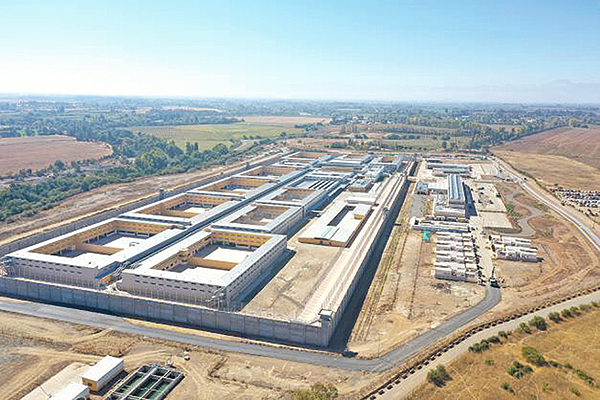 <p>Española Acciona demanda al fisco de Chile: pide indemnización de $ 21 mil millones tras construcción de cárcel de Talca</p>