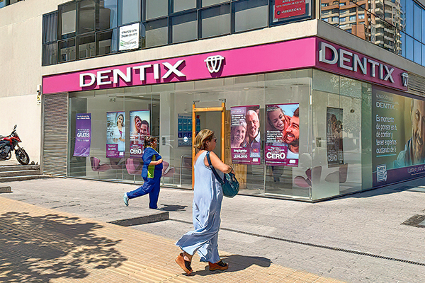 <p>Reconocida cadena de clínicas dentales pide su quiebra: Dijo que fue “fuertemente afectada por la pandemia”</p>