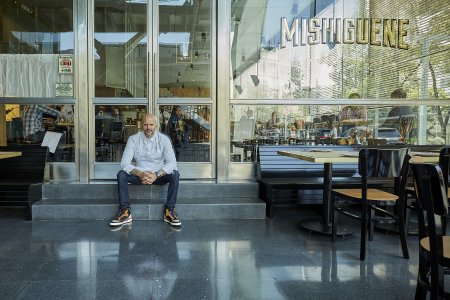 Mishiguene: el “loco” que echó raíces en Argentina y se expandió a México
