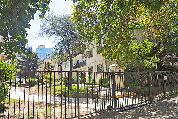 <p>Nuevo proyecto inmobiliario frente al Costanera Center: contempla comercio, oficinas y viviendas</p>