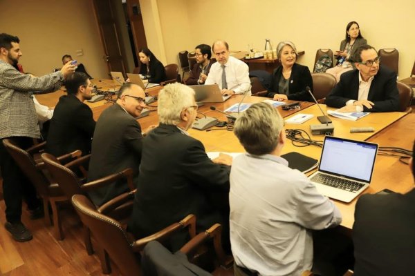 <p>Los siete temas en los que el Ejecutivo está dispuesto a conversar y que socializó en la Mesa Técnica de Pensiones</p>