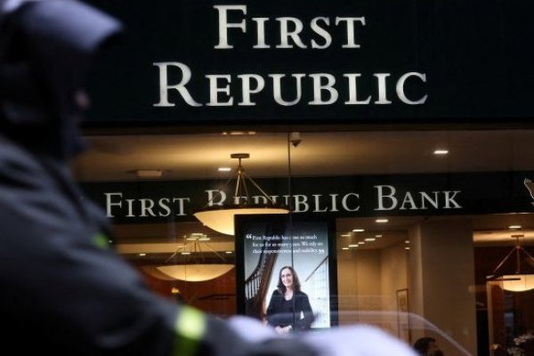 <p>Acciones del First Republic y otros bancos de EEUU recuperan algo del terreno perdido ante menores temores a un contagio de crisis</p>