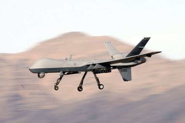 Avión de combate ruso choca con dron de EEUU sobre el Mar Negro