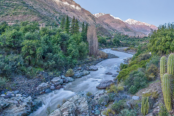 <p>Administradora de Tercer Sector del Río Maipo busca desestimar protección a humedal y advierte impacto de "proporciones" en regantes y agricultores</p>