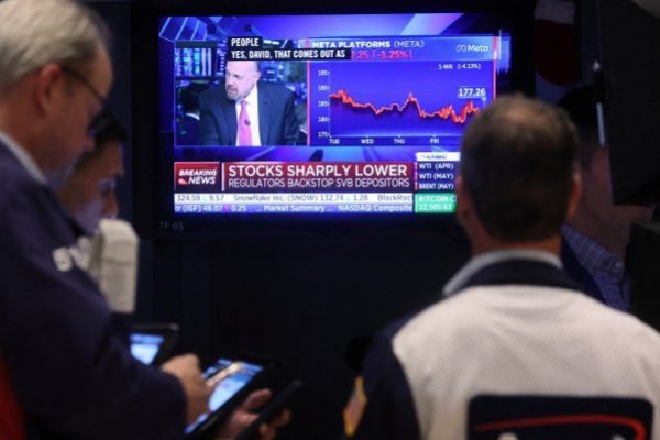 Operadores ven más probable alza de tasas de cuarto de punto por parte de la Fed la próxima semana