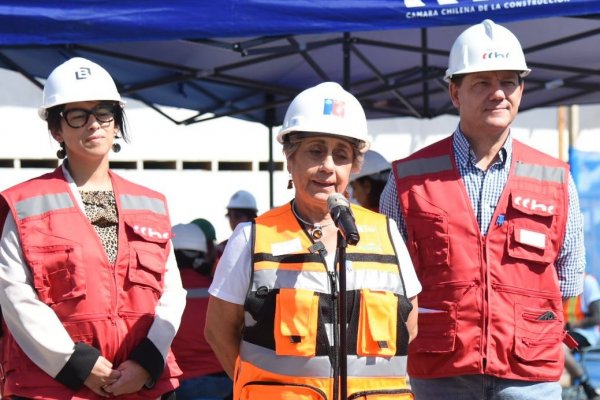 <p>Seguridad hídrica, hospitales y cárceles: los lineamientos de Jessica López a la cabeza del MOP</p>