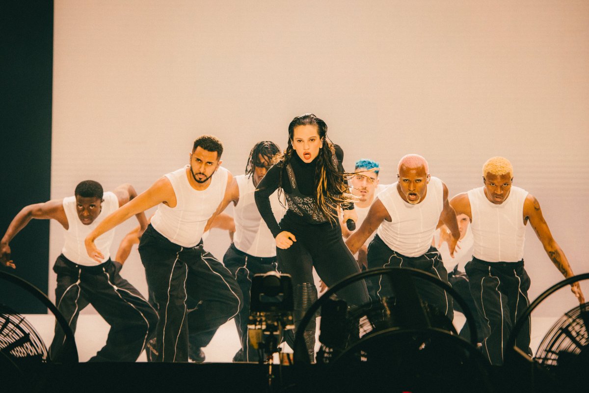 <p>Segunda jornada de Lollapalooza 2023: el "ceacheí" de Rosalía y la decepción de Drake</p>
