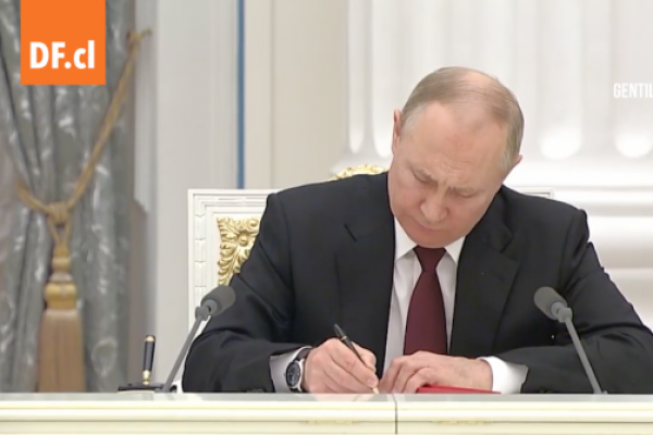 <p>Ahora en DF | Vladimir Putin hace una "visita de trabajo" sorpresa a Mariúpol</p>