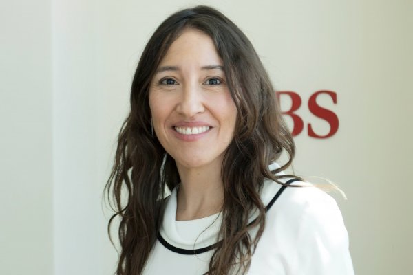 <p>La country head de UBS Chile, Rosario Strahovsky.</p>